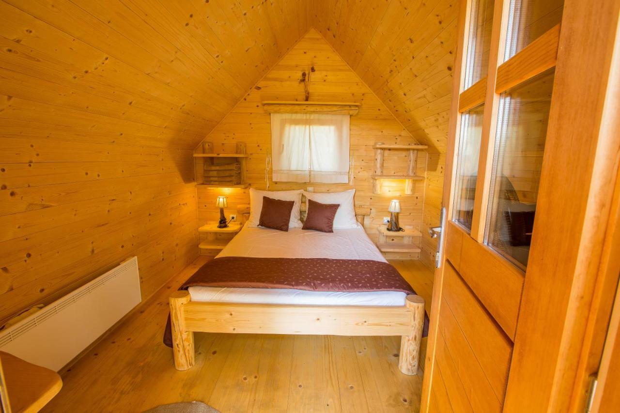 Villa Glamping Organic Farm Slibar à Tržič Extérieur photo